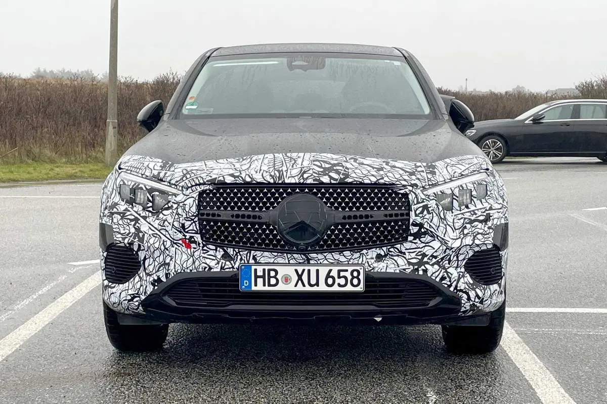 Mercedes GLC Coupé, ecco le foto spia del nuovo Facelift (2)