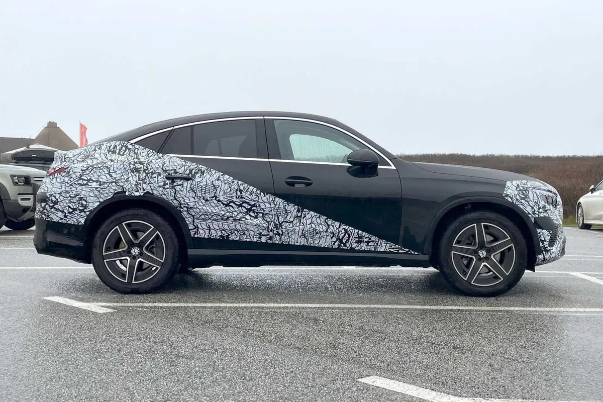 Mercedes GLC Coupé, ecco le foto spia del nuovo Facelift (4)