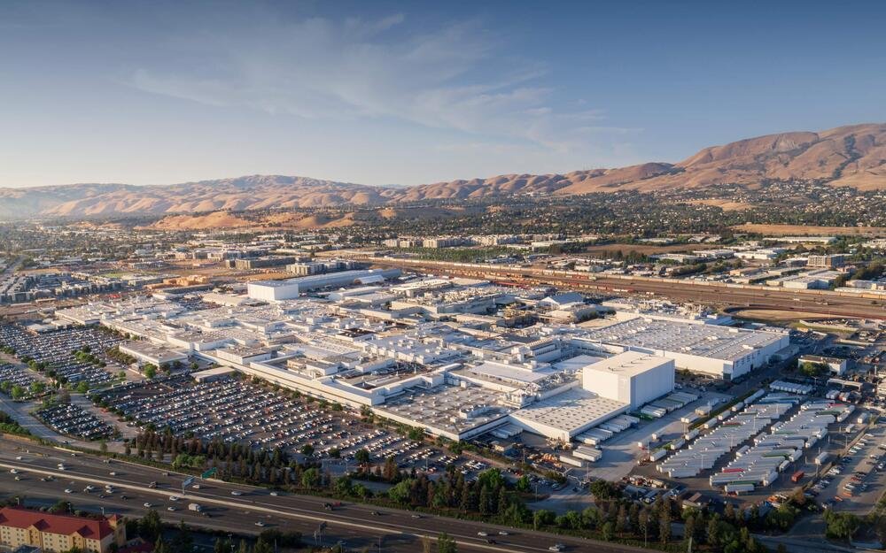 Fabbrica Tesla di Fremont, California