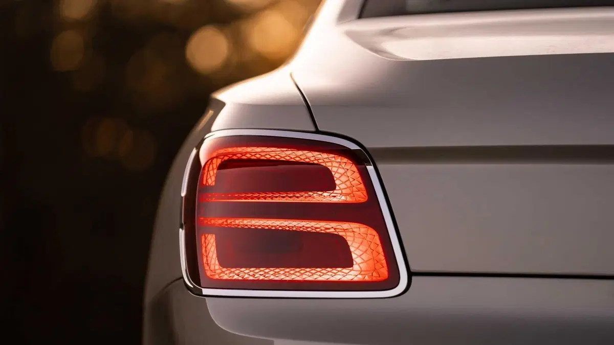 Bentley Flying Spur Spur 2.9 V6 hybrid auto (26)