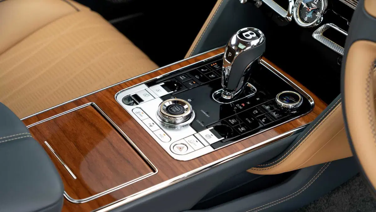 Bentley Flying Spur Spur 2.9 V6 hybrid auto (16)