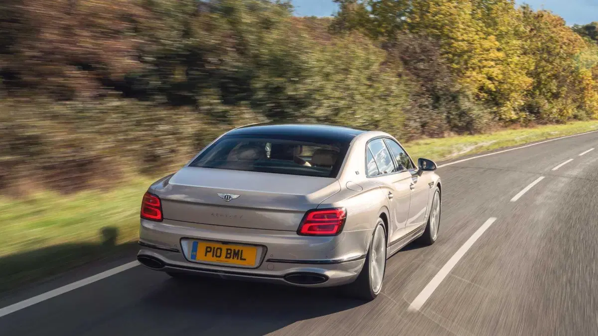 Bentley Flying Spur Spur 2.9 V6 hybrid auto (4)