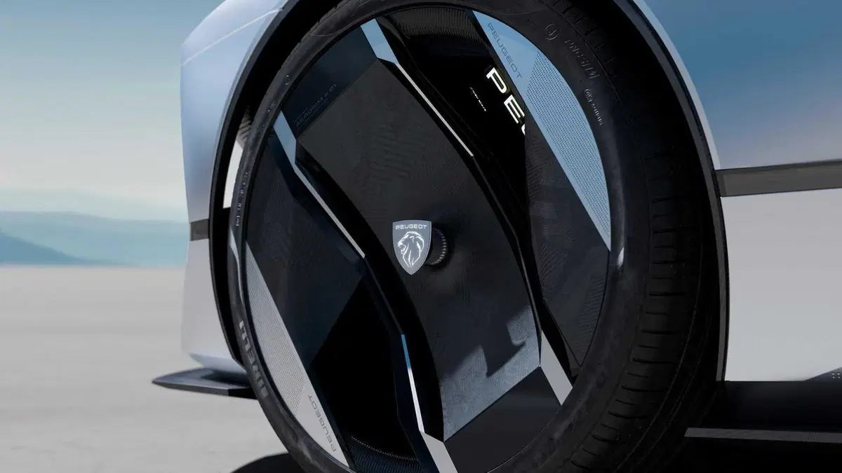Peugeot Inception: elettrica ad alta autonomia, da Milano a Napoli senza soste  (3)