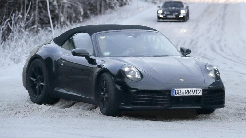 Porsche 911, ecco le foto spia del nuovo Facelift