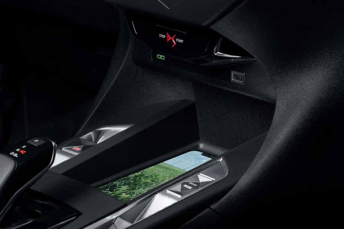 Nuova DS DS3: cambia la piccola luxury francese (3)