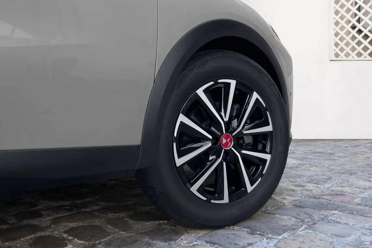 Nuova DS DS3: cambia la piccola luxury francese (31)