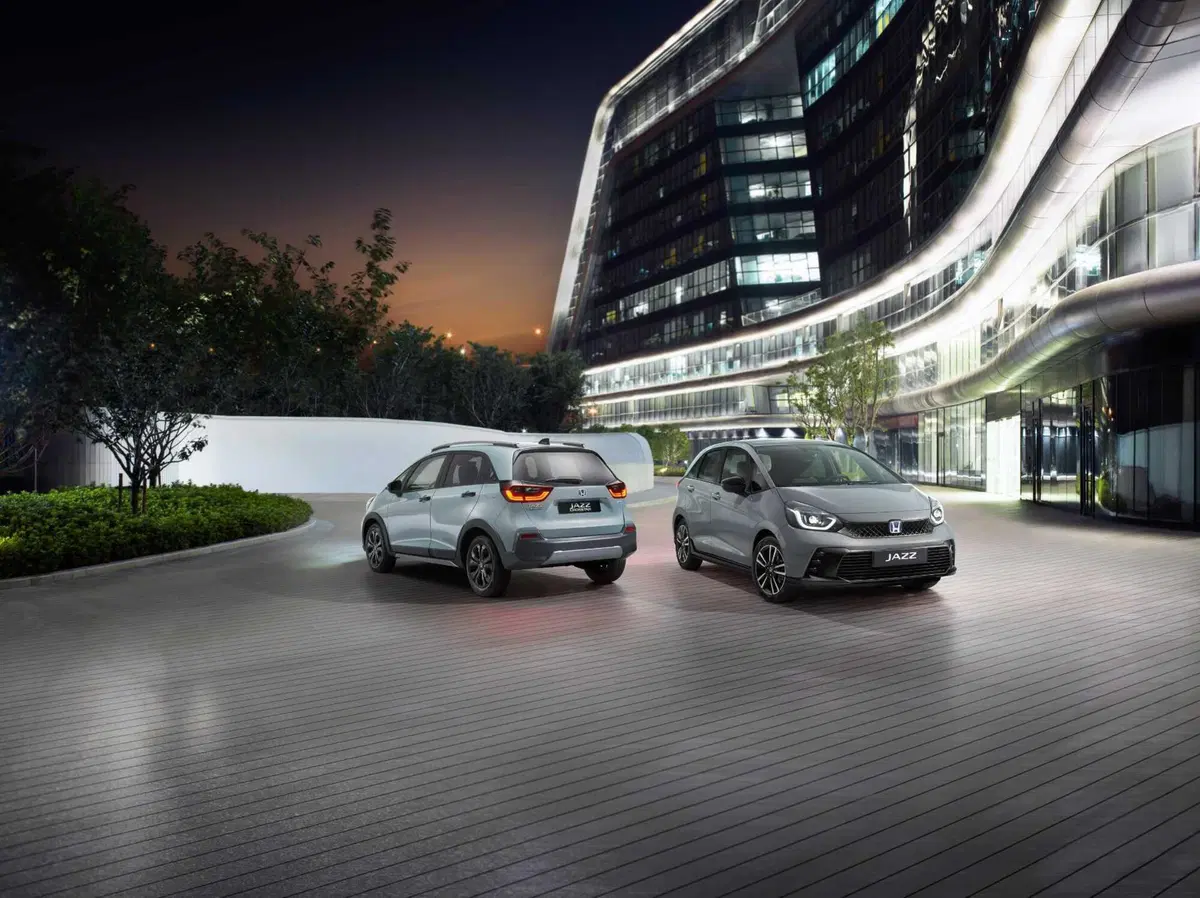 Honda Jazz 1.5 Hev Crosstar eCVT Bicolor Executive (4)