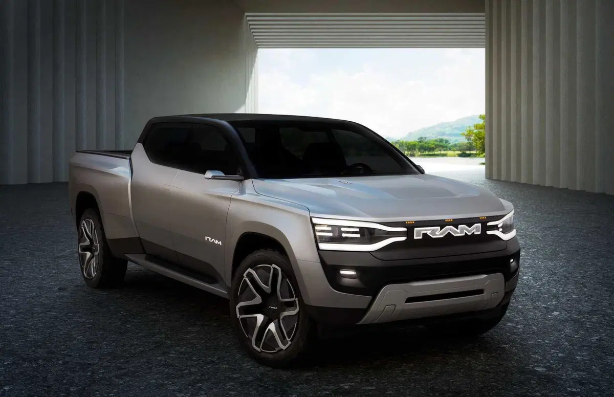 RAM 1500 Revolution BEV Concept (2023)