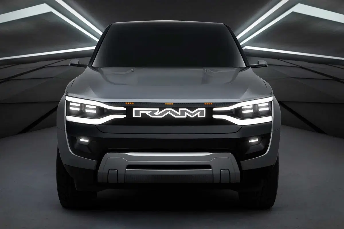 RAM 1500 Revolution BEV Concept (2023) (12)