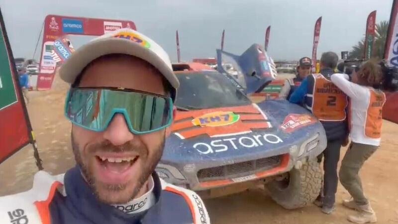 Dakar 2023: Maurizio Gerini, inizio e fine dell&#039;ultima tappa. &Egrave; finita, ragazzi! [VIDEO]