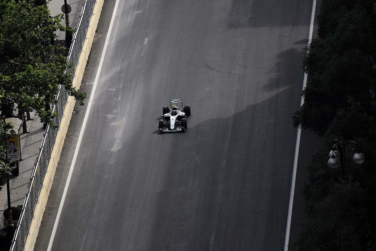 F1, Gp Europa 2016: pole per Rosberg (20)