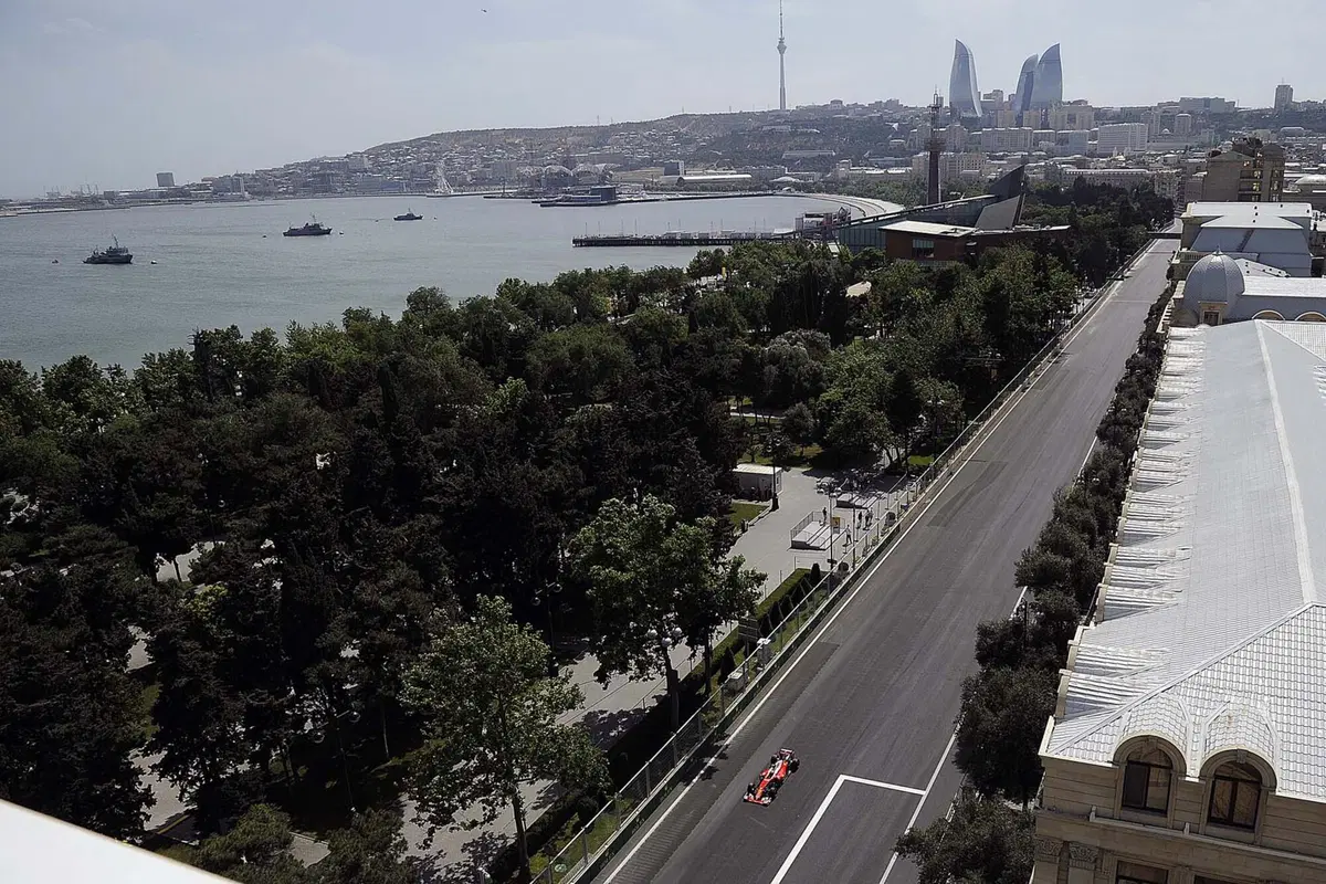 F1, Gp Europa 2016: pole per Rosberg