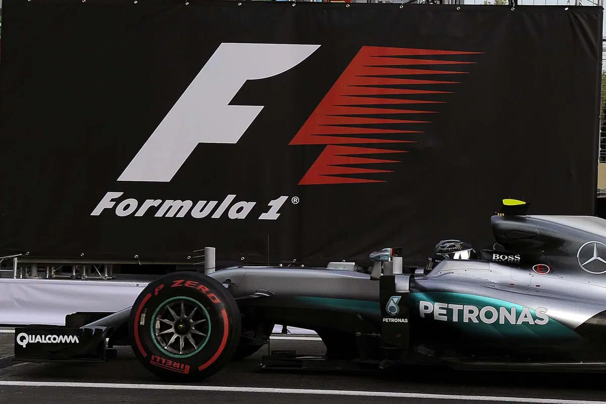 F1, Gp Europa 2016: pole per Rosberg (14)