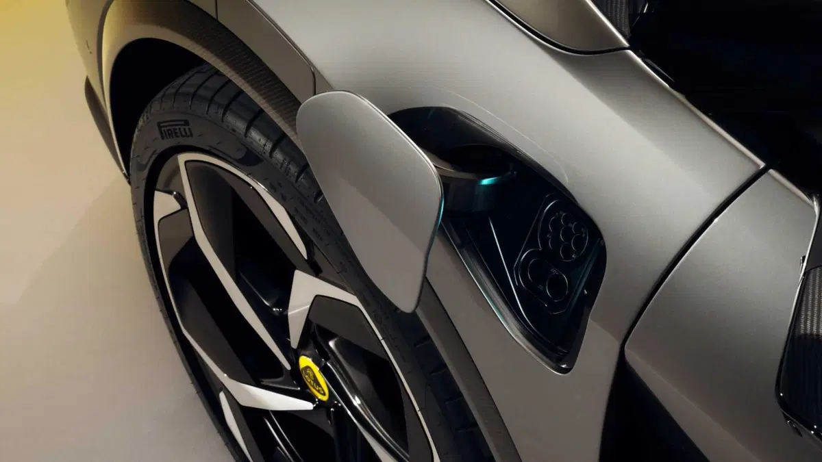 Lotus Eletre S (13)