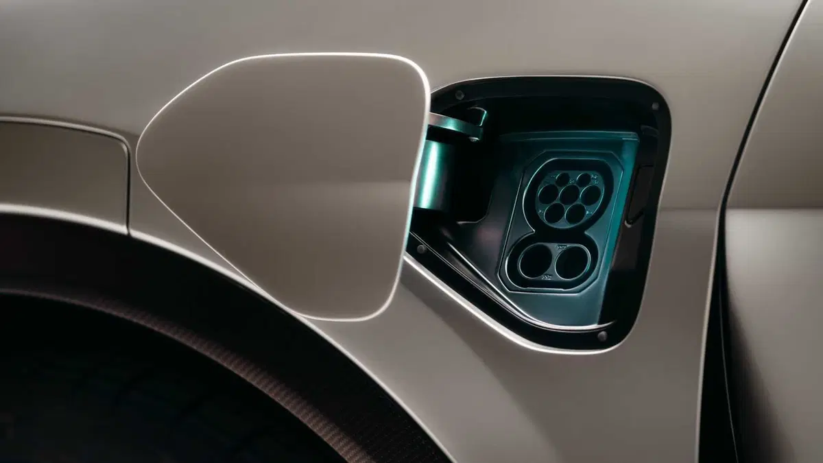 Lotus Eletre S (14)