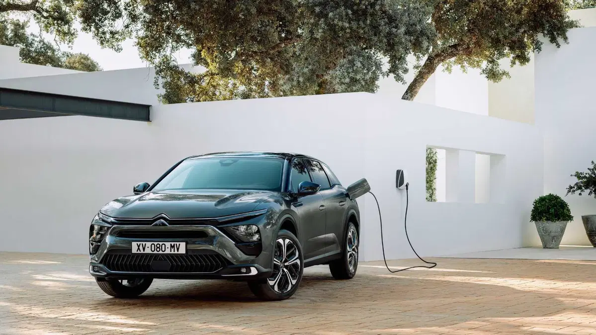Citroen C5 X 1.6 hybrid phev You 180cv e-eat8 (2)