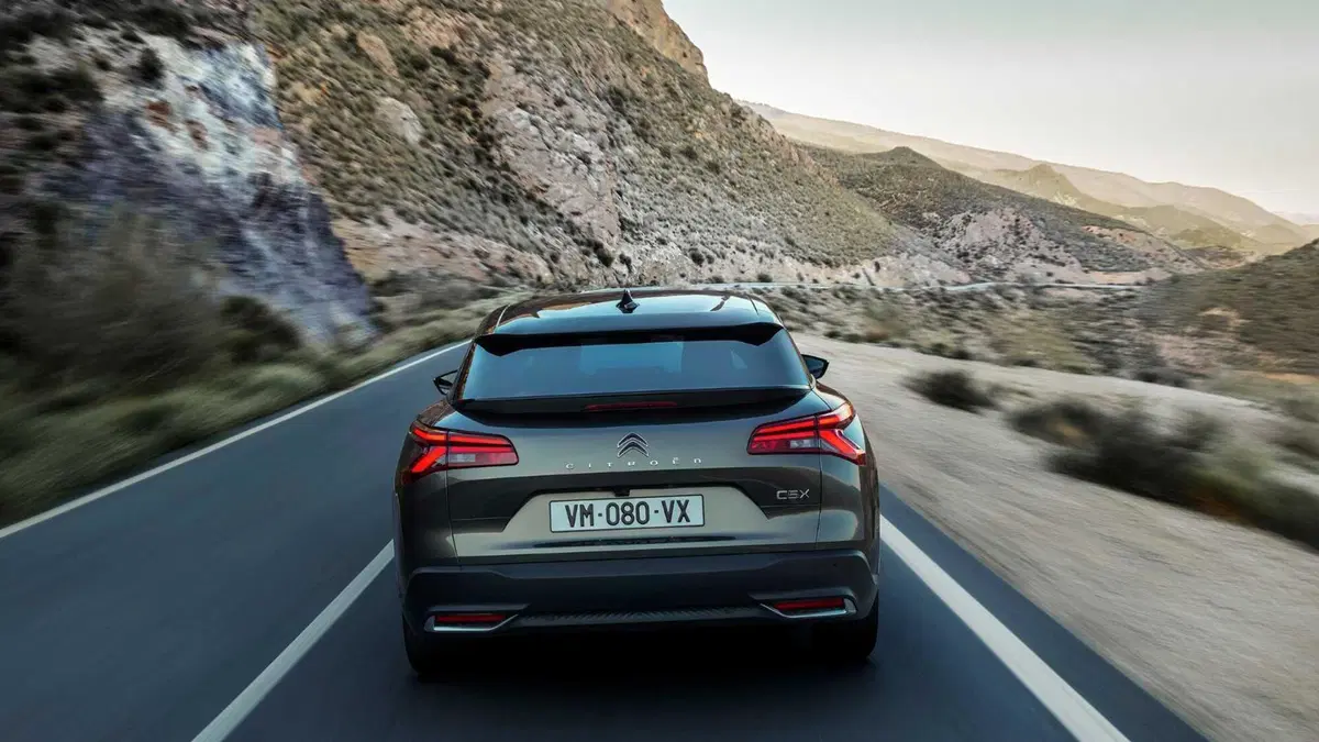 Citroen C5 X 1.6 hybrid phev You 180cv e-eat8 (9)
