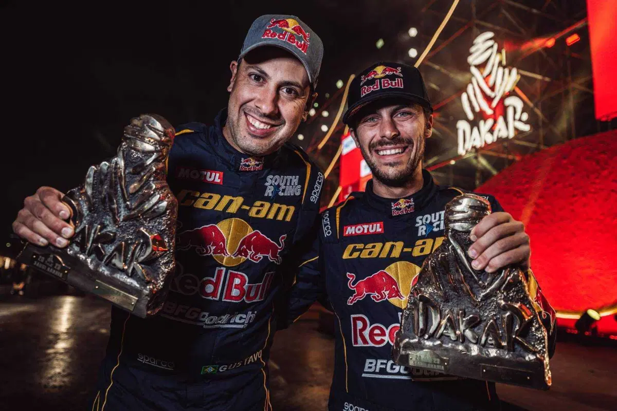 Dakar 2023. Finish Line. Super Show Side-by-Side (8)