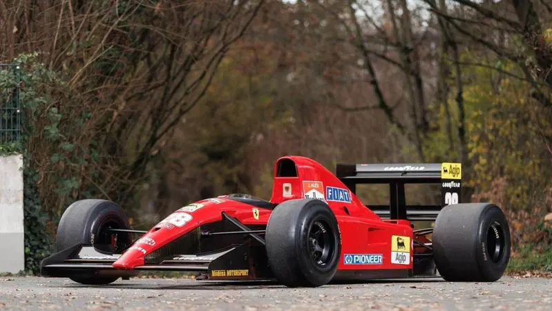 Ferrari F1 643: all'asta il "camion" che cost&ograve; il posto a Prost