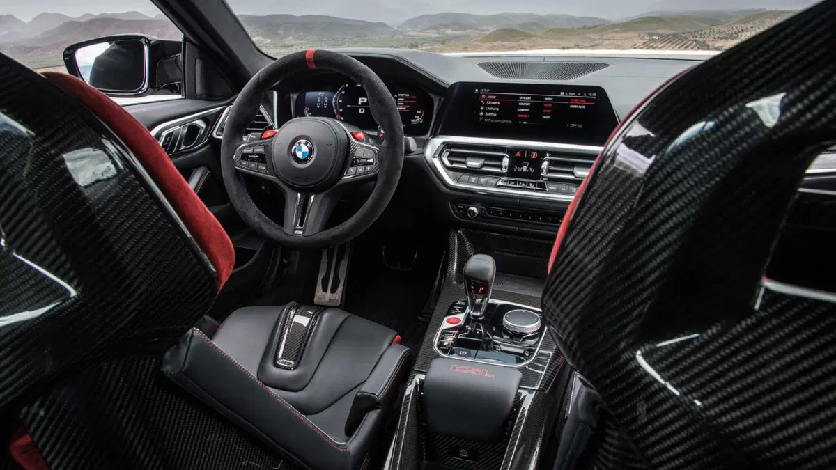 BMW Serie 4 Coupé M4 CSL (5)