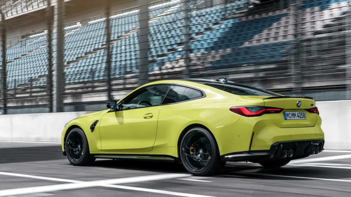 BMW Serie 4 Coupé M4 Competition (4)