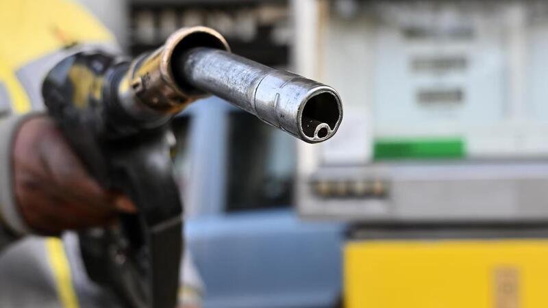 Inflazione e caro vita: +1% a causa dei carburanti