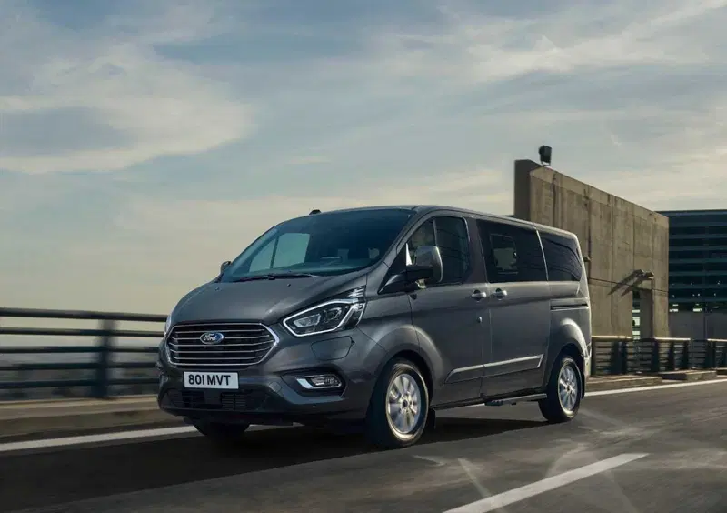 Ford Tourneo Custom (4)