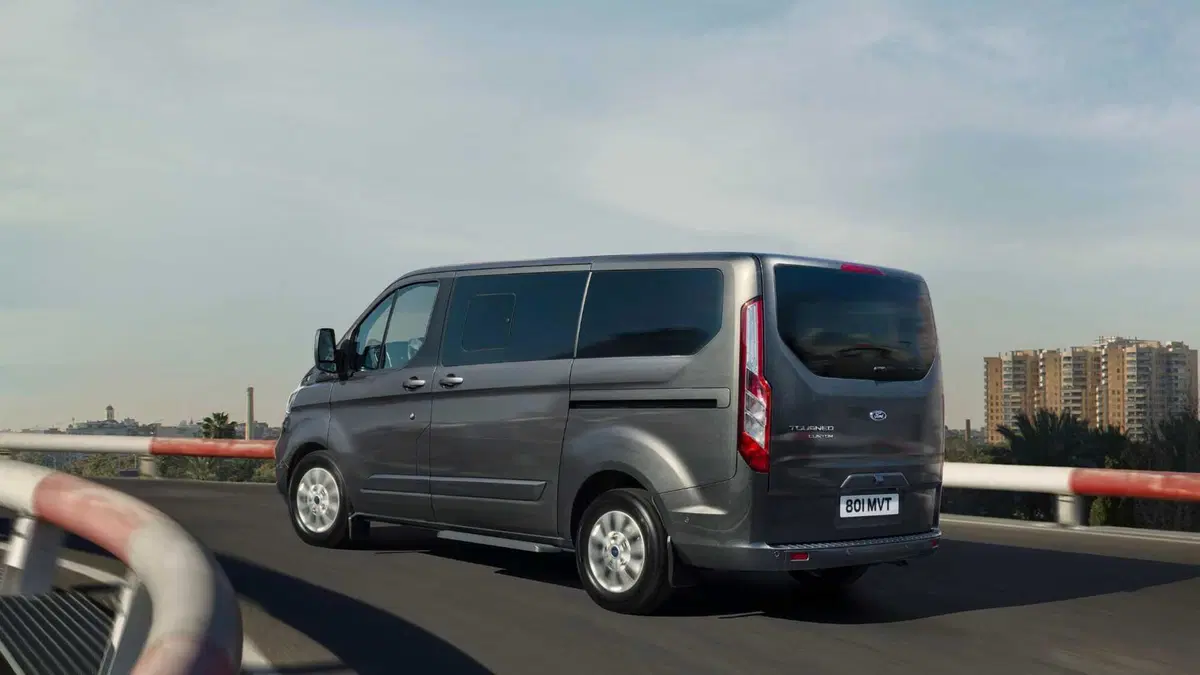 Ford Tourneo Custom (5)