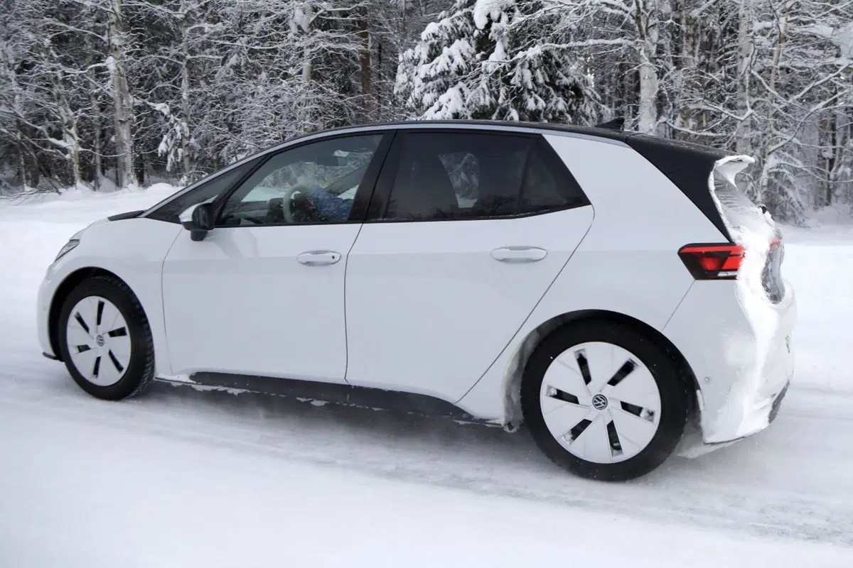 Volkswagen ID.3 : il nuovo Facelift è in arrivo [Foto Spia] (3)