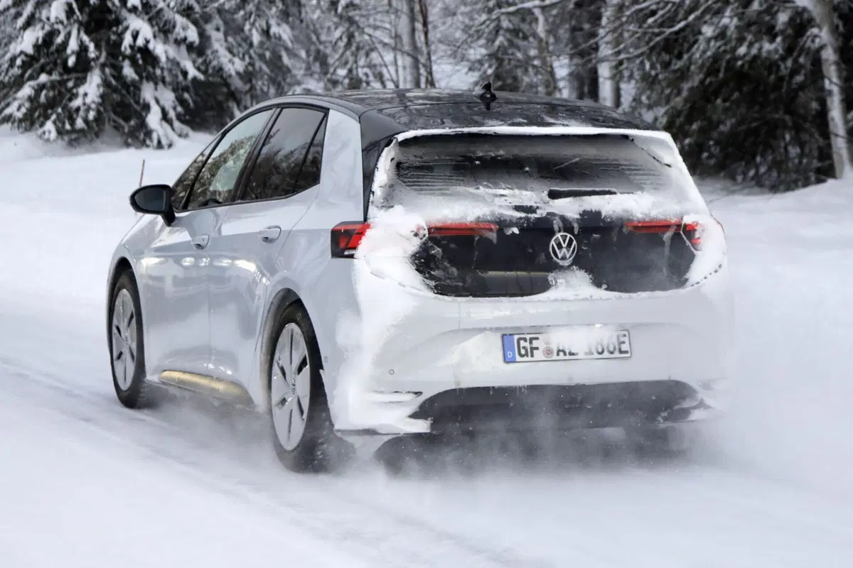 Volkswagen ID.3 : il nuovo Facelift è in arrivo [Foto Spia] (8)