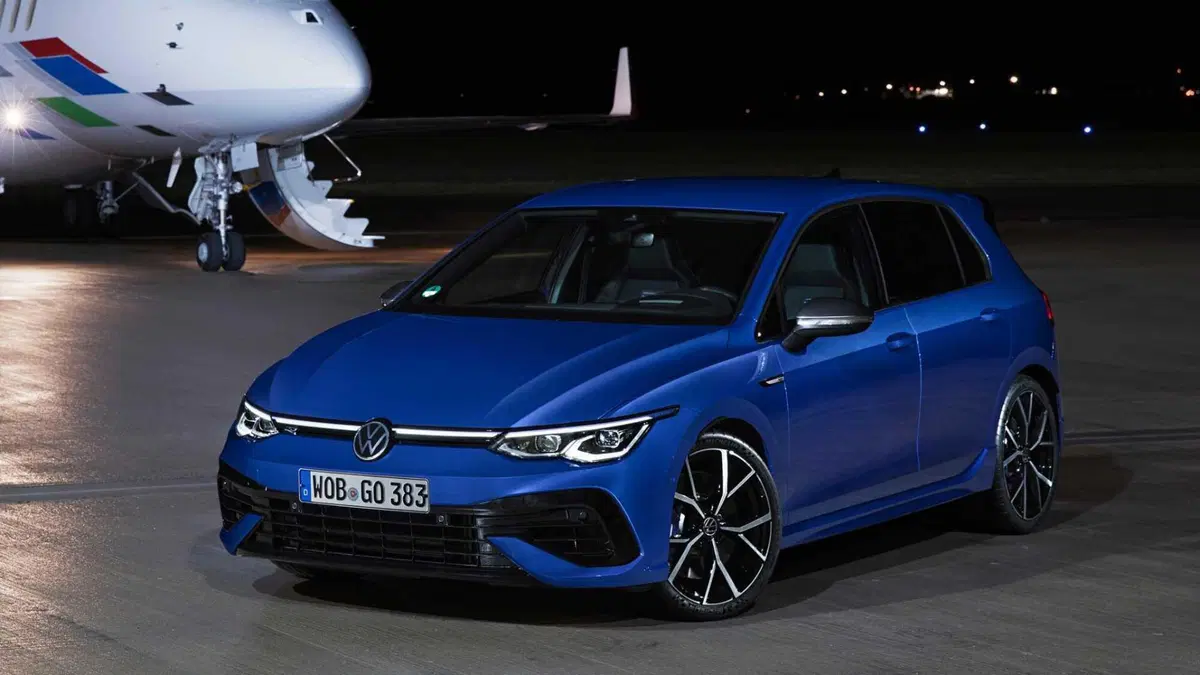 Volkswagen Golf 2.0 TSI R DSG 4Motion (2)