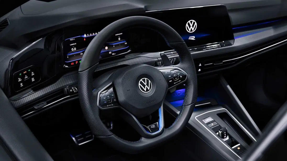 Volkswagen Golf 2.0 TSI R DSG 4Motion (8)