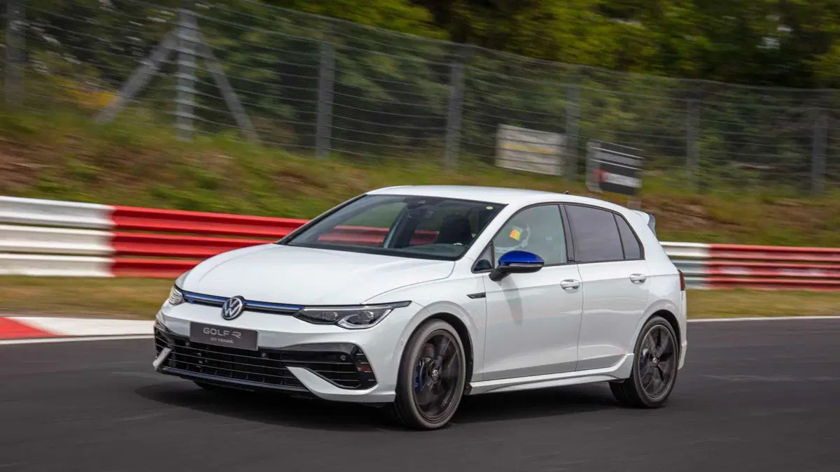 Volkswagen Golf 2.0 TSI R DSG 4Motion 20 years (3)