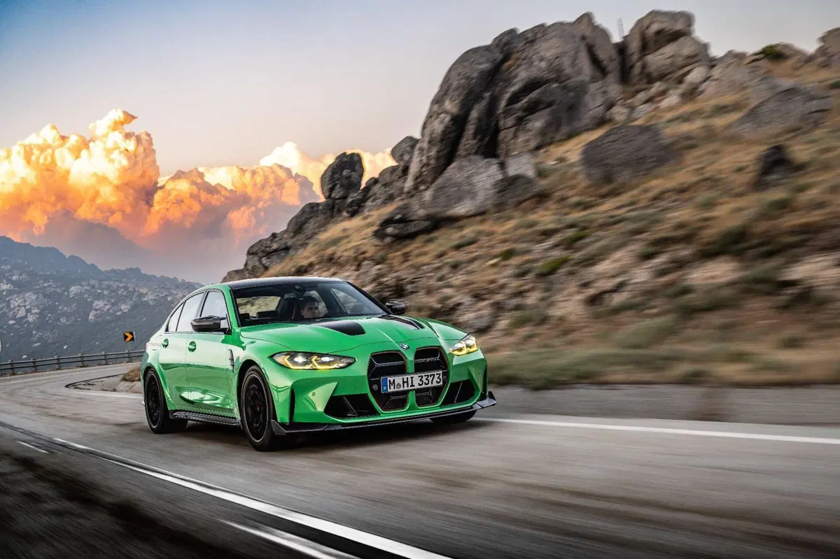 BMW M3 CS, 550 CV per la berlina pronta per la pista (2)