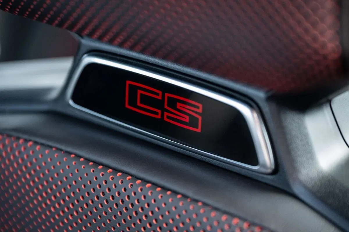 BMW M3 CS, 550 CV per la berlina pronta per la pista (9)