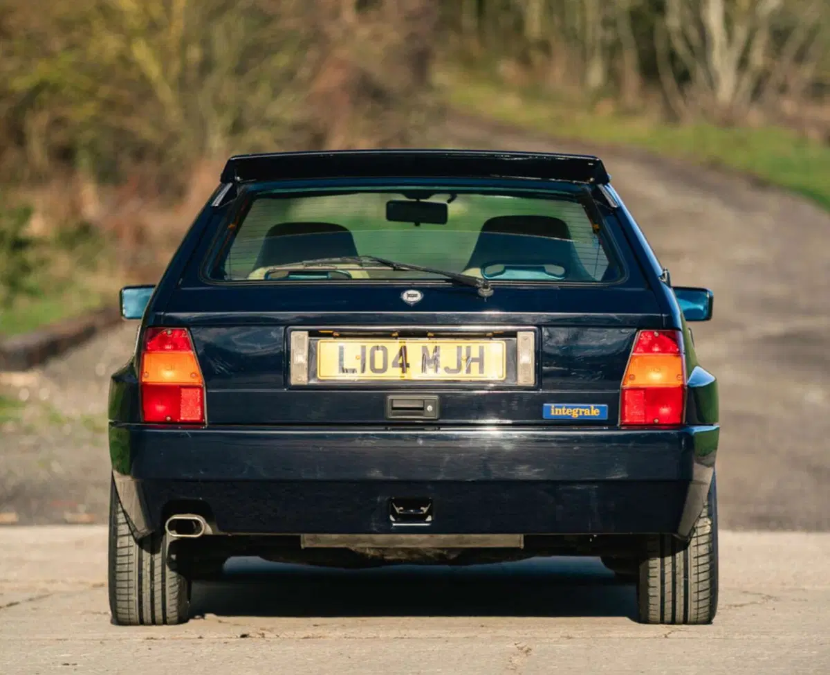 Lancia Delta HF Integrale Evo II (13)