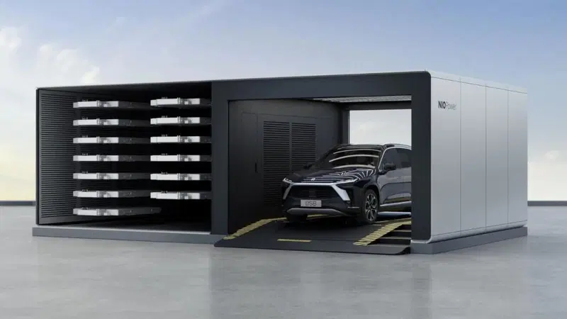 NIO: in Cina il "battery swap" funziona, ne fanno pi&ugrave; di 50.000 al giorno [VIDEO]