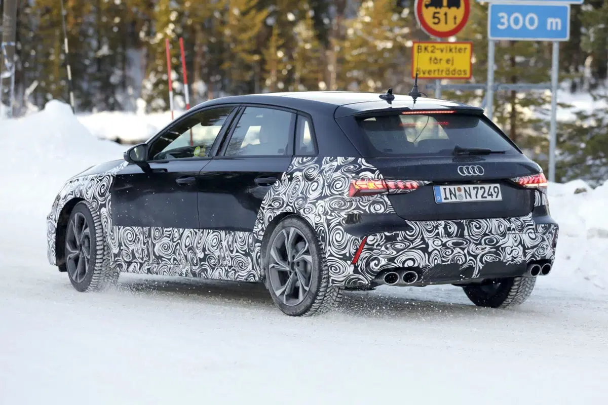 Il nuovo Facelift per l’Audi S3 e A3 è già in arrivo [Foto Spia] (7)