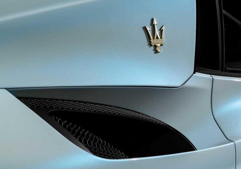 Maserati MC20 Spider (2022-->>) (16)