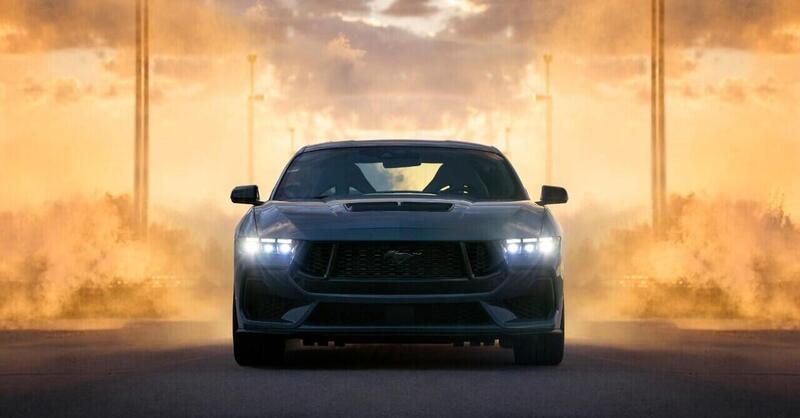 Ford Mustang 2024, va all&#039;asta per beneficienza il primo esemplare 