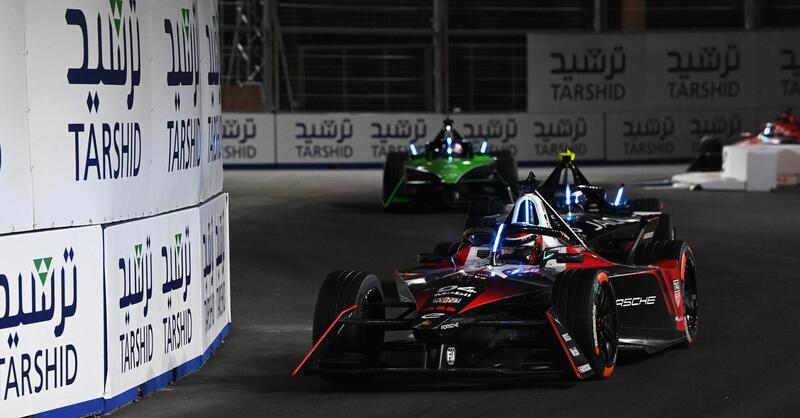 Formula E, R2 Diriyah: Wehrlein vince l&#039;E-Prix delle rimonte