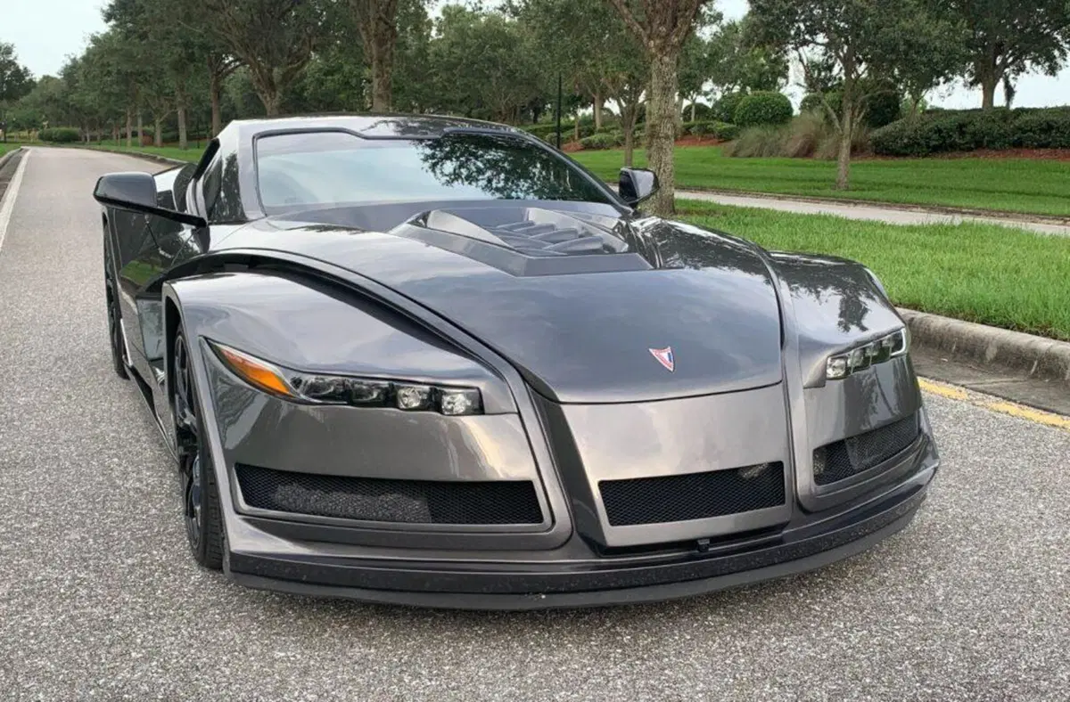 Guarda com'&egrave; cambiata una Corvette C6: Batmobile