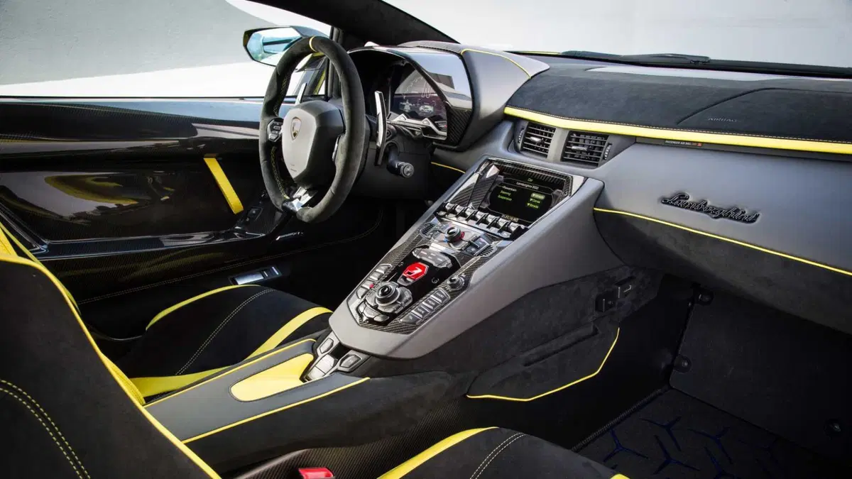 Lamborghini Aventador Coupé SVJ 6.5 V12 (8)