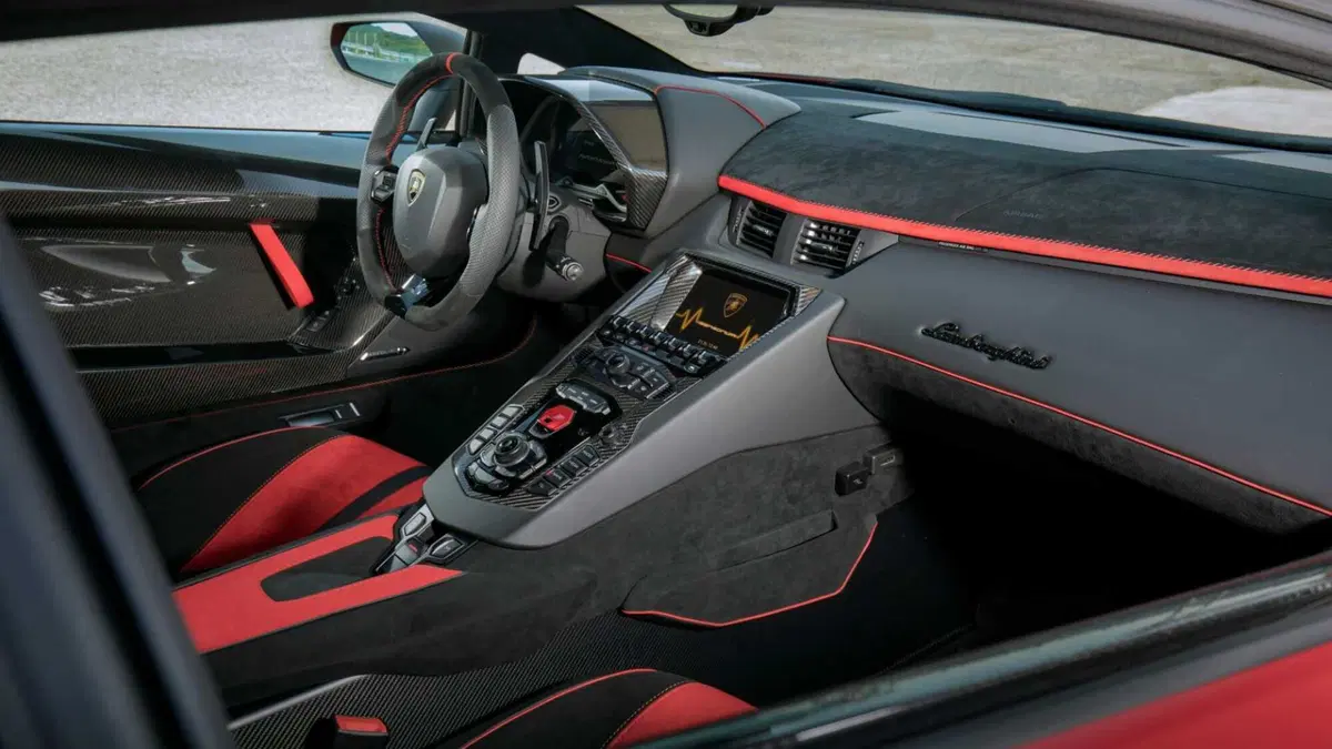 Lamborghini Aventador Coupé SVJ 6.5 V12 (11)