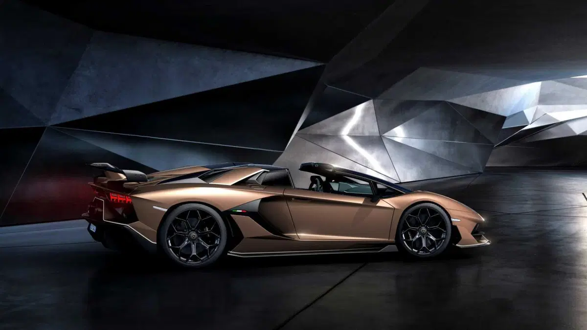 Lamborghini Aventador Cabrio SVJ 6.5 V12 Roadster (3)