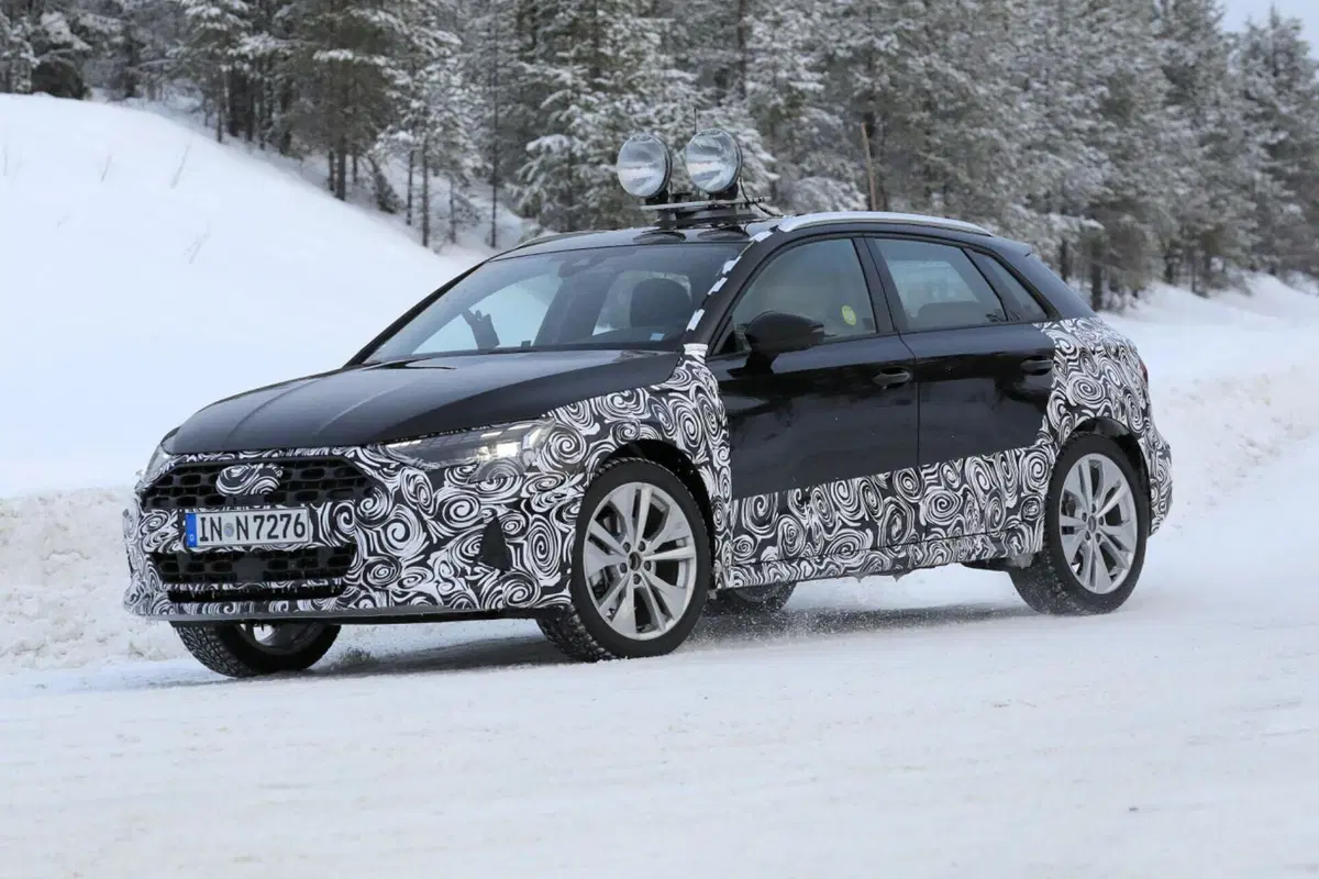 Il nuovo Facelift per l’Audi S3 e A3 è già in arrivo [Foto Spia] (21)
