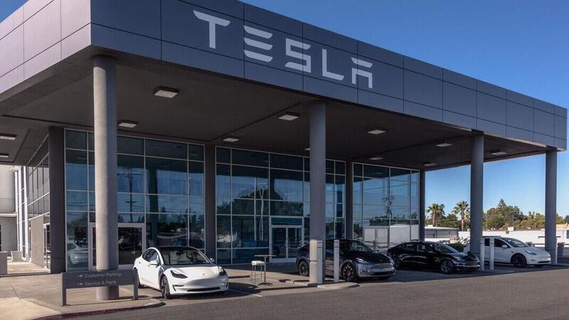 Incentivi Tesla: 3000 euro di ricariche per la Model S e Model X