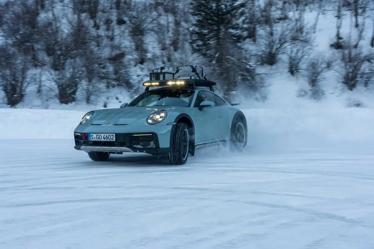 Porsche 911 Dakar: c'è una storia da raccontare, e non è sempre bella (29)
