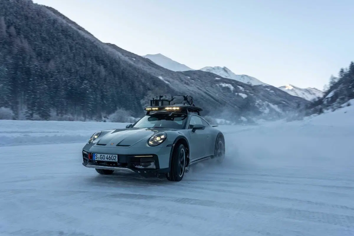 Porsche 911 Dakar: c'è una storia da raccontare, e non è sempre bella (32)