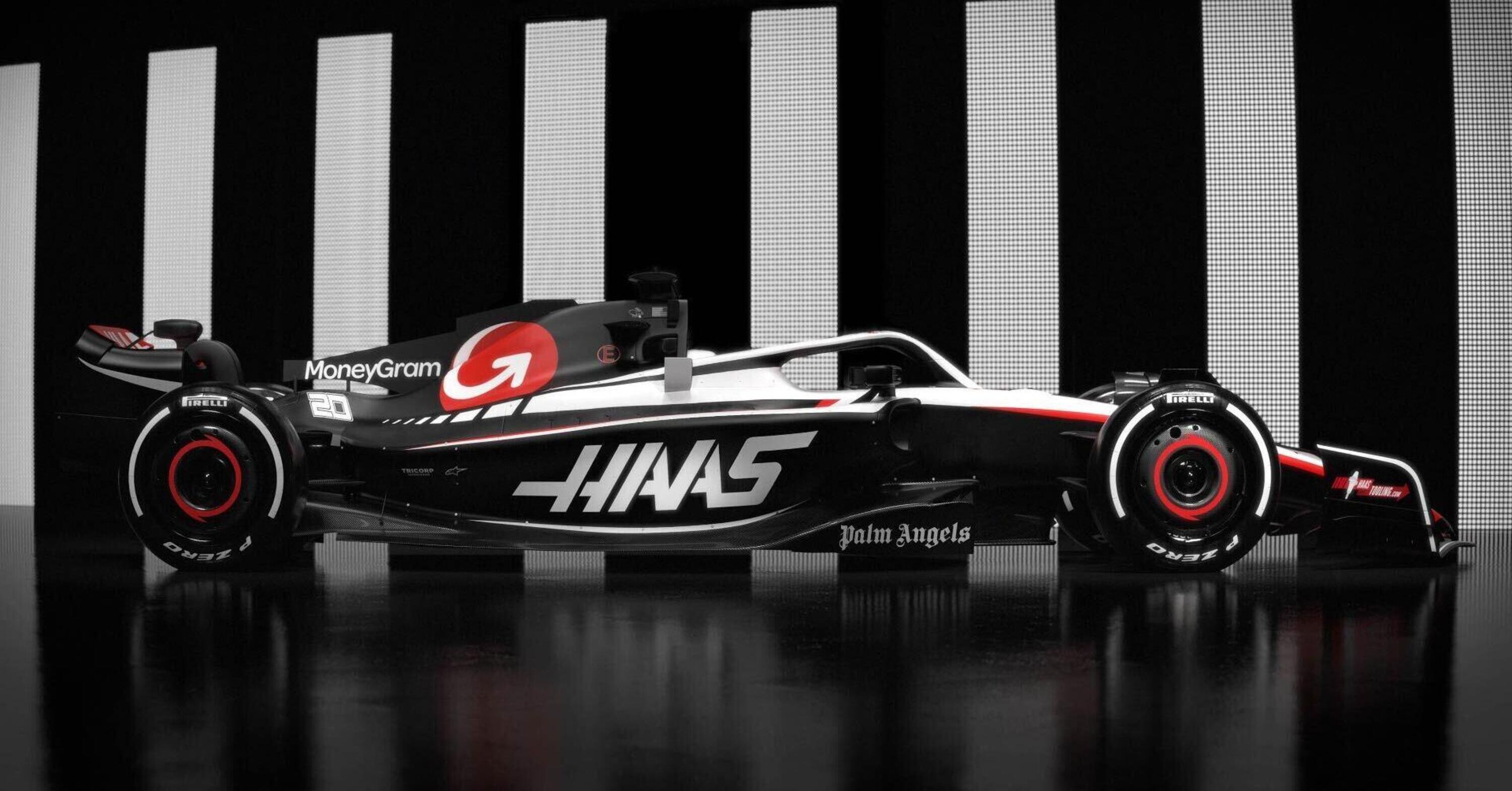 Formula 1: la Haas con la sua livrea 2023 va al risparmio (del peso)